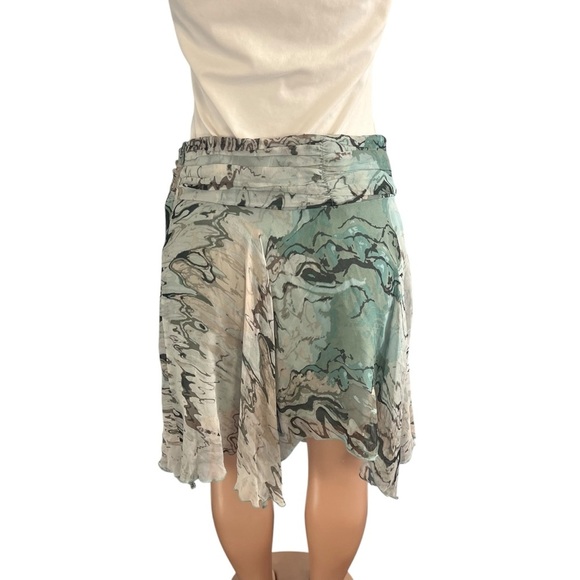 To the Max Handkerchief  Marble Silk Skirt - Picture 7 of 9